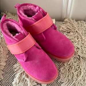 Ugg boots size 7 never worn, no box